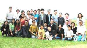 bacaifamily1.jpg (53054 octets)